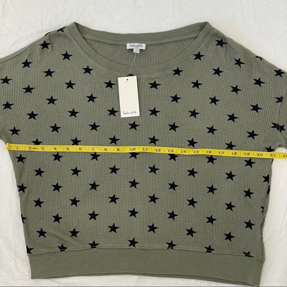 Splendid Womens Olive Green Cropped Thermal Top w/ Black Stars Print Size XS NEW - Picture 7 of 8